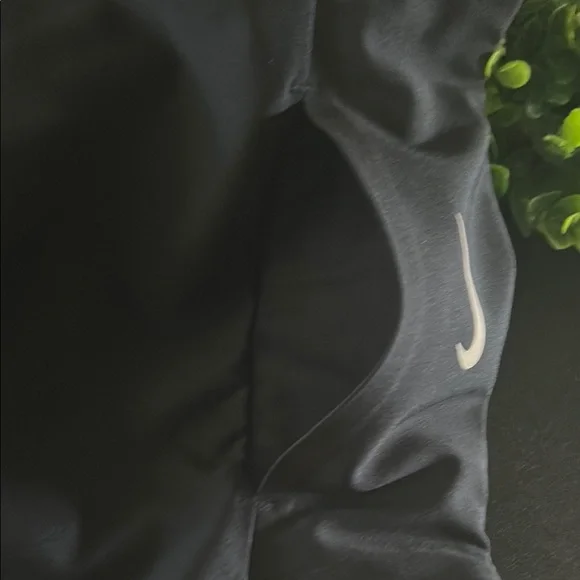 Nike Black and Yellow Dynamic Sports Bra - Picture 4 of 4